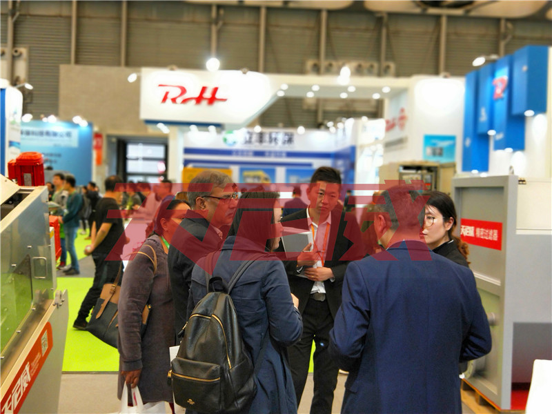 天尼威參加2019上海環博會展會現場